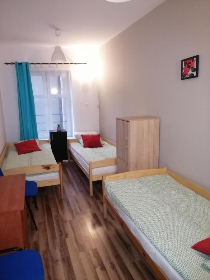Hostel Gliwice Centrum Parking Eksteriør bilde