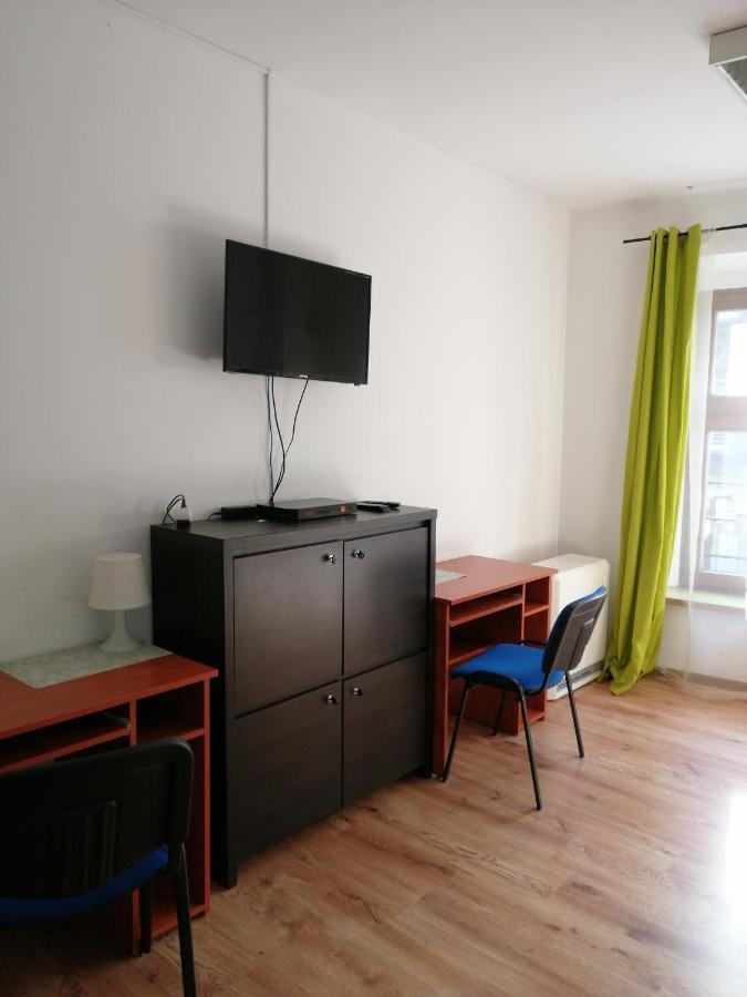 Hostel Gliwice Centrum Parking Eksteriør bilde