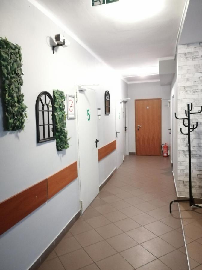 Hostel Gliwice Centrum Parking Eksteriør bilde