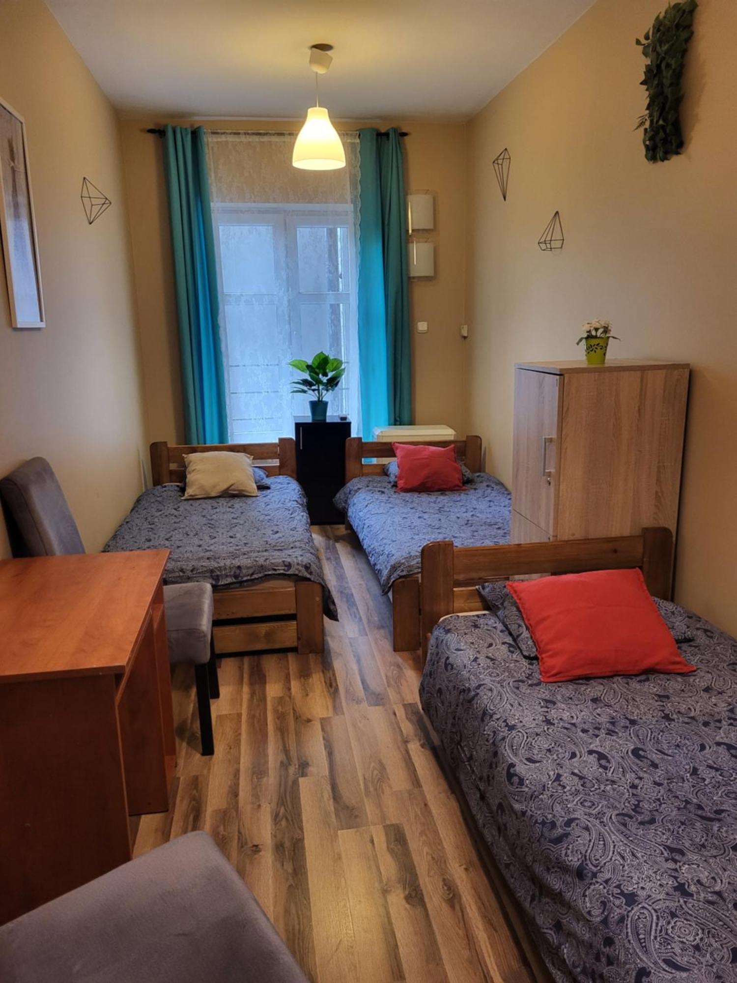 Hostel Gliwice Centrum Parking Eksteriør bilde