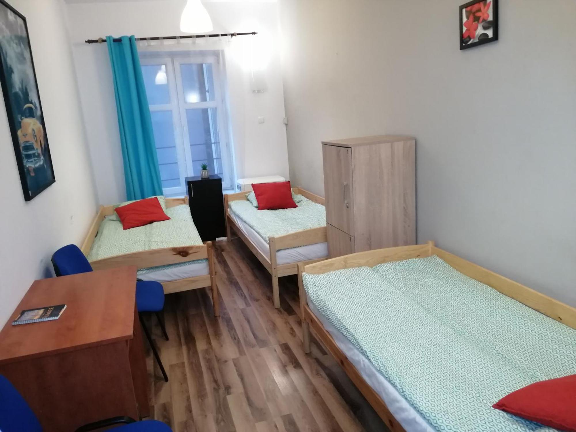 Hostel Gliwice Centrum Parking Rom bilde