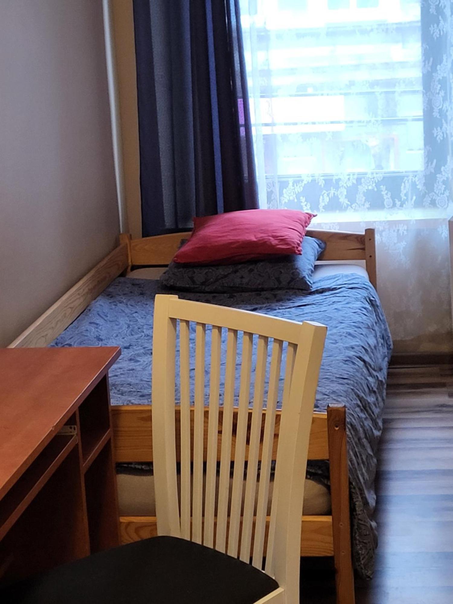 Hostel Gliwice Centrum Parking Eksteriør bilde
